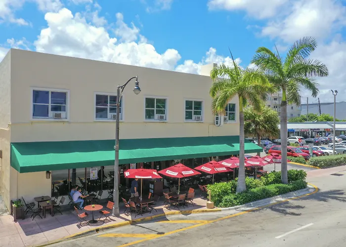 Norman'S Hotel And Dining
