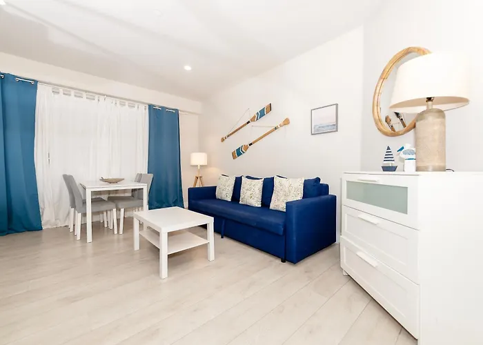 Apartments On Collins Miami Beach