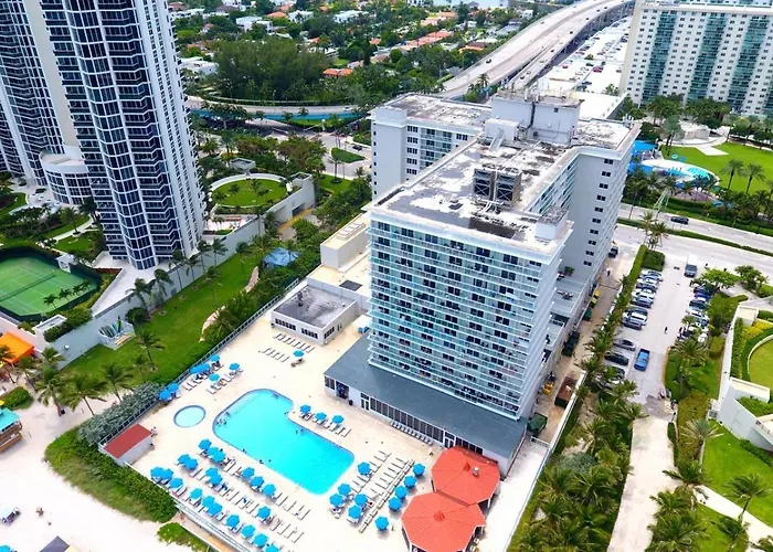 Lovely Beaches Ocean & City View Miami Beach