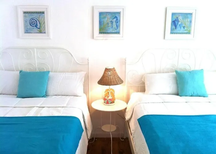 Bikini Hostel, Cafe & Beer Garden - Adults Only Miami Beach