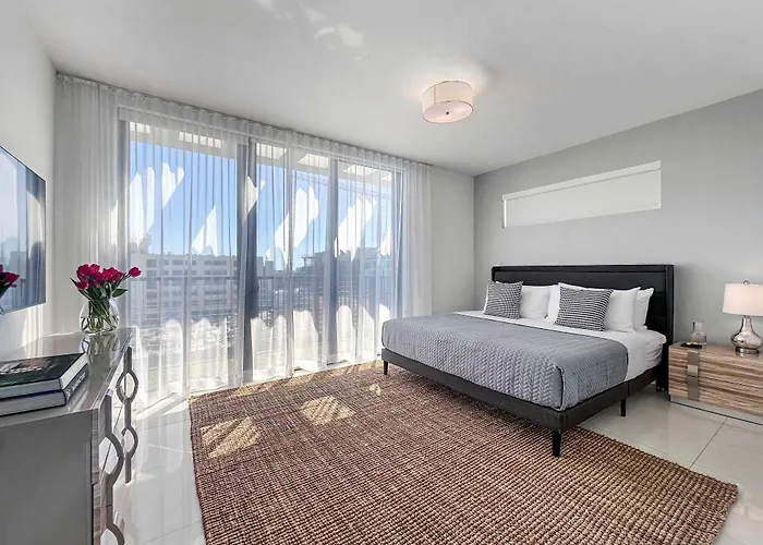 Moderno Residences By Bay Breeze