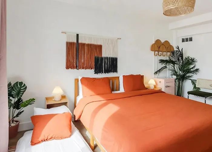 Tropics Hotel