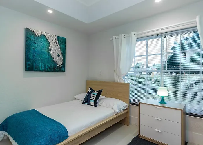 Villa Diamond In South Beach