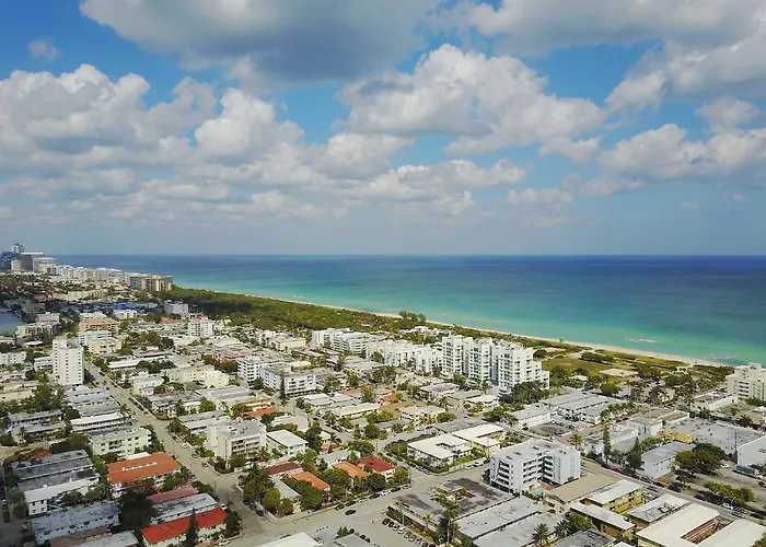 Miami Beach Byron Suites
