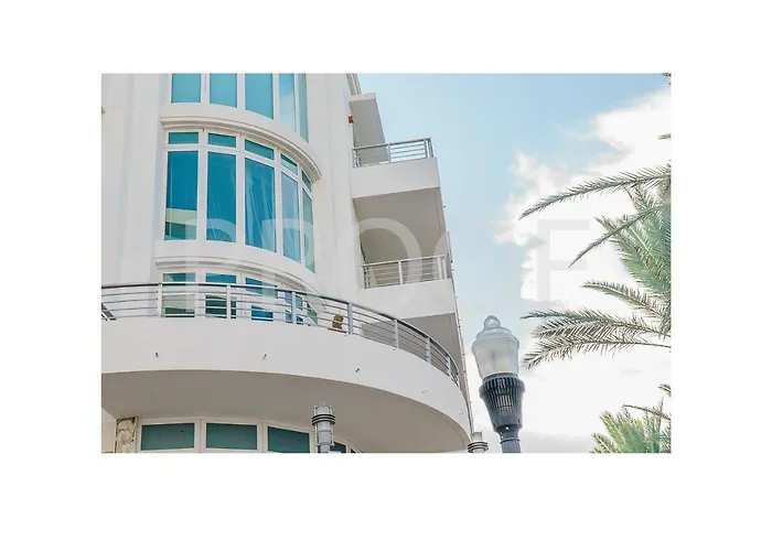 Haustierfreundliches Ocean Five Condo Hotel Miami Beach