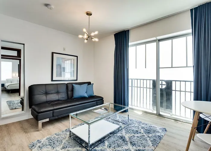Congress Suites At The Strand
