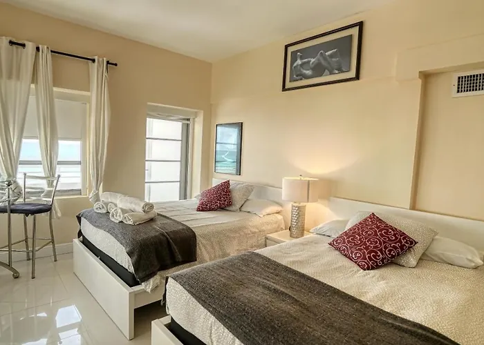 Deluxe Studios And Apartments At The Shelborne